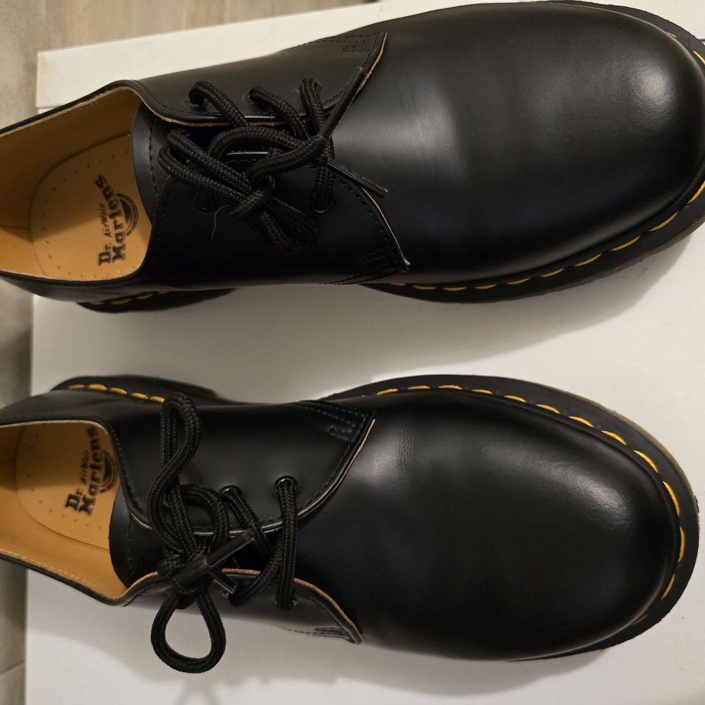Dr. Martens Black Leather Men's Shoes